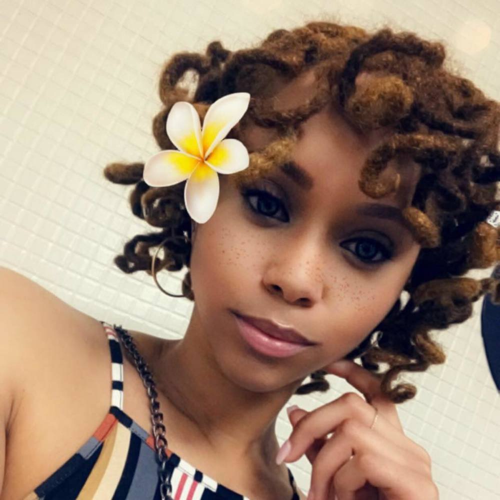 Meet your Posher, Traci